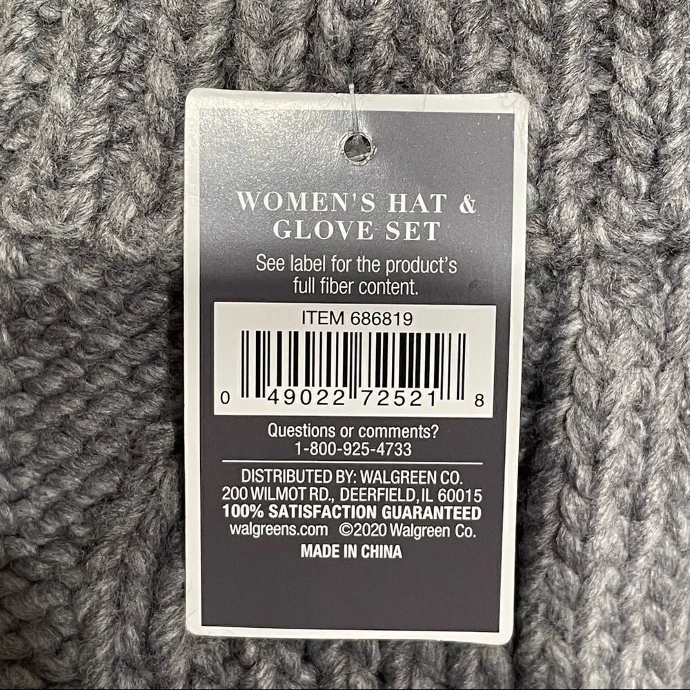 NWT West Loop Grey Beanie Pom Pom Hat & Gloves Gift Winter Set Cozy,Soft,Beautif